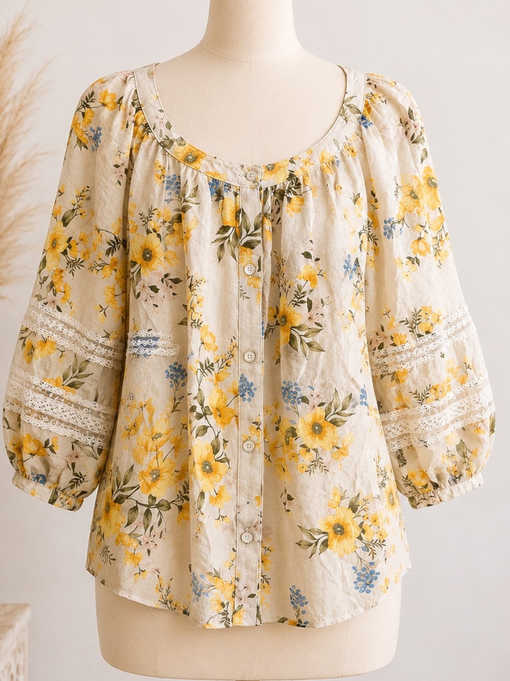 Figueroa & Flower Cream Floral Button-Front Blouse with Yellow Print
